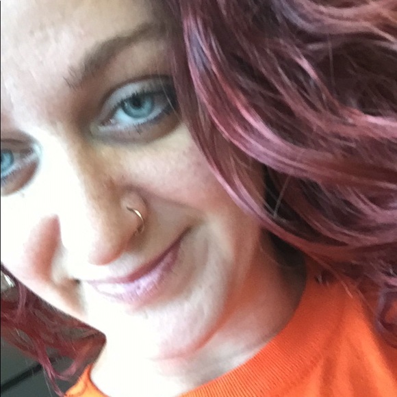 Meet your Posher, Gigi - Picture 1 of 1